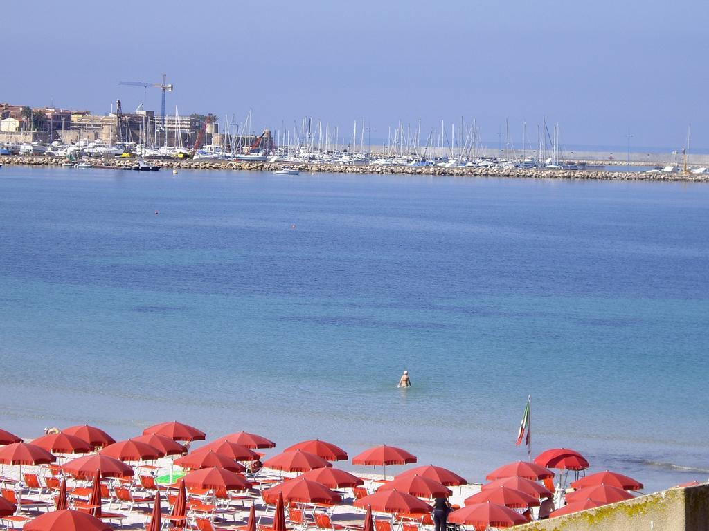 La Terrazza - Residenze Maricharme Lejlighed Alghero Eksteriør billede